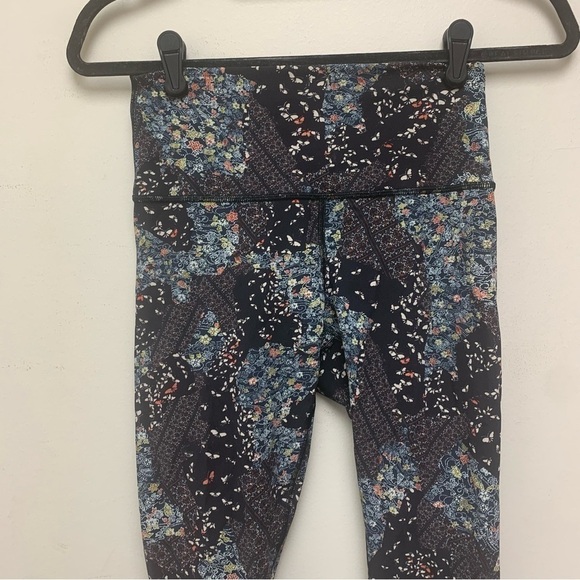 Lululemon Wunder Under High Rise Tight 25” - Picture 12 of 13